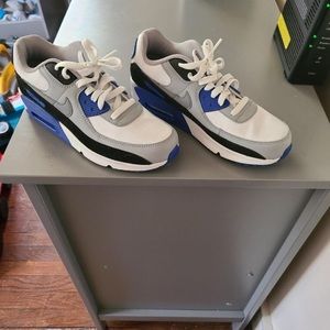 Nike Airmax size 7 1/2 Blue and White